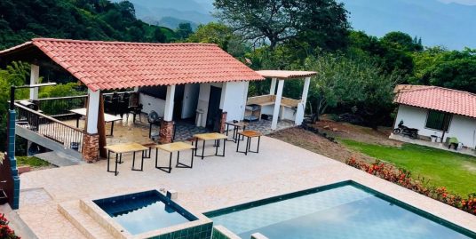 Finca en unidad cerrada, ubicada en sanJerónimo